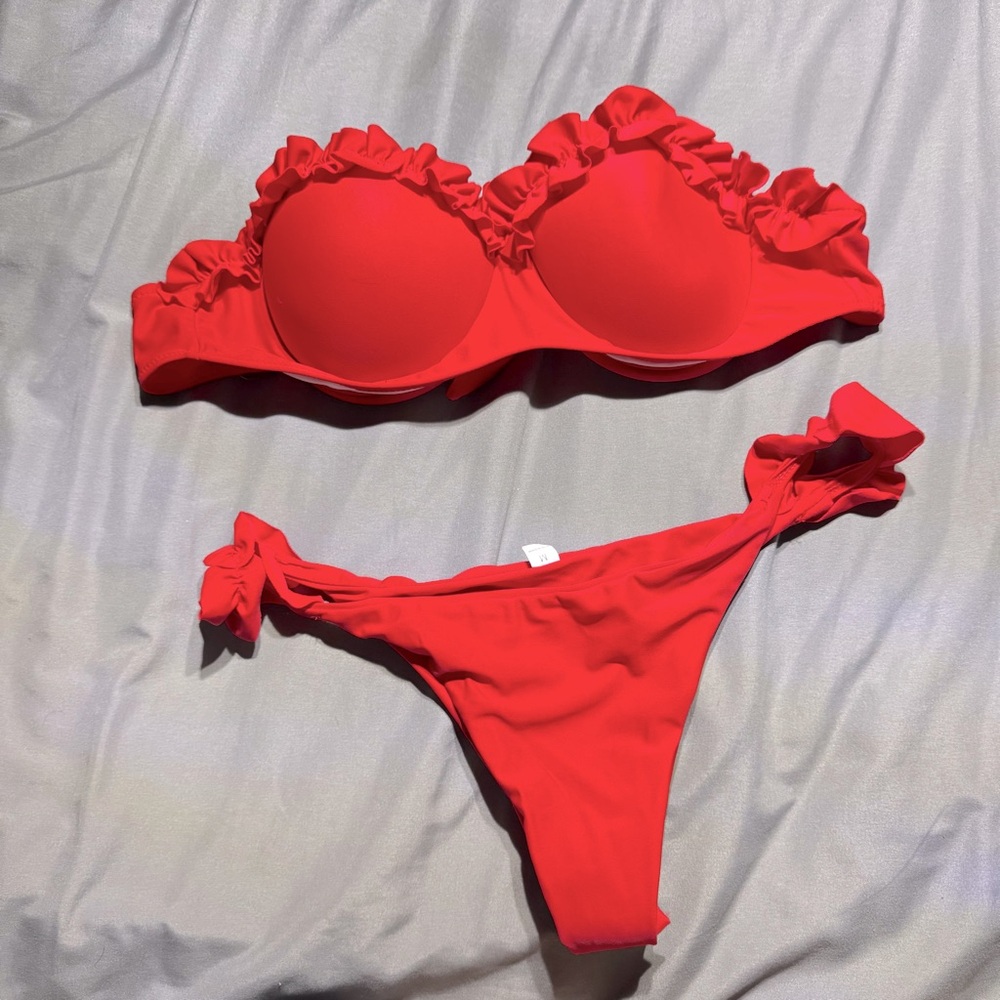 Red ruffle bikini‎ size M
